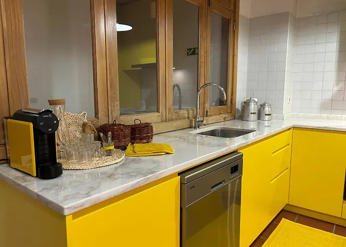 Ferienhaus A Avozinha - *